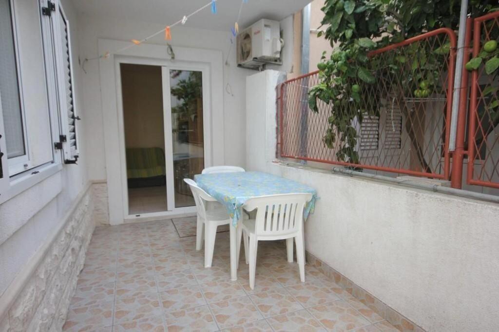 Apartments Zoki - Great Location Close To The Sea Vis Esterno foto
