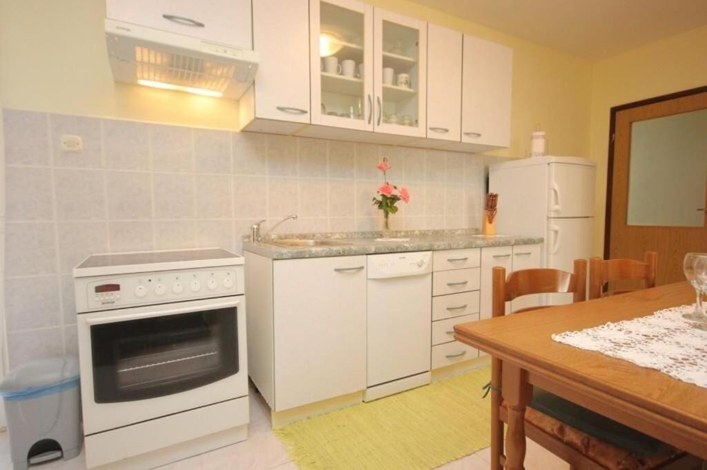 Apartments Zoki - Great Location Close To The Sea Vis Esterno foto